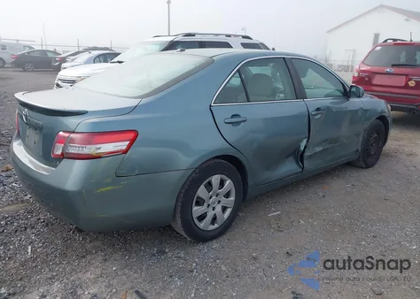 2011 Toyota Camry Le z USA, uszkodzony, nr VIN 4T1BF3EK5BU645771